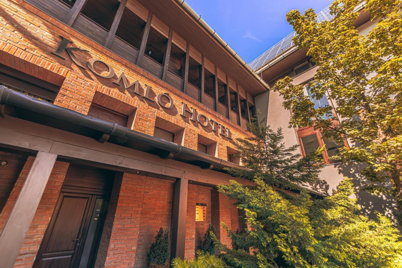 Komlo Hotel Gyula Zewnętrze zdjęcie