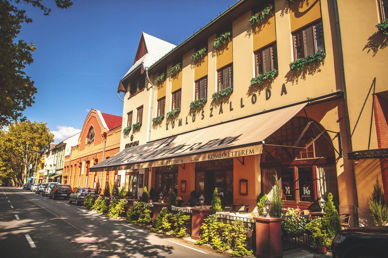 Komlo Hotel Gyula Zewnętrze zdjęcie