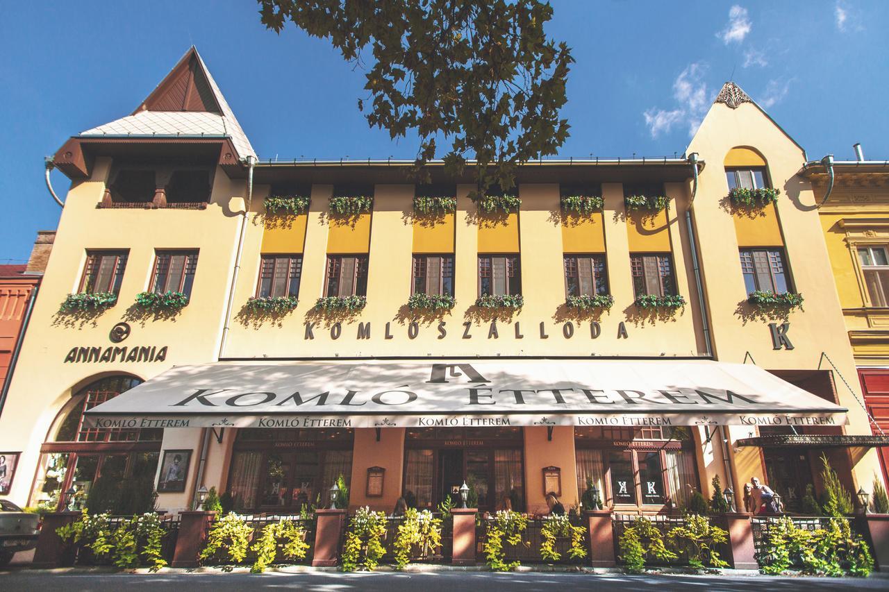 Komlo Hotel Gyula Zewnętrze zdjęcie